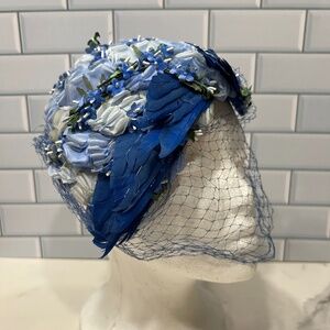 Vintage 1950s Blue Feather & Floral Net Veil Hat cocktail Fascinator Ribbon